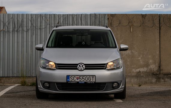 Volkswagen Touran 1.6 TDI 77kw Manuál / Aj na splátky a protiúčet / 2013 stříbrná metalíza