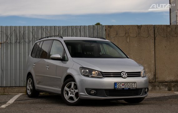 Volkswagen Touran 1.6 TDI 77kw Manuál / Aj na splátky a protiúčet / 2013 stříbrná metalíza