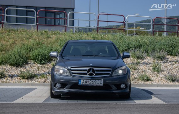 Mercedes-Benz C trieda Sedan 320 CDI Avantgarde Sport AMG 4-matic A/T 2008 šedá