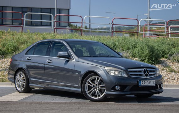 Mercedes-Benz C trieda Sedan 320 CDI Avantgarde Sport AMG 4-matic A/T 2008 šedá