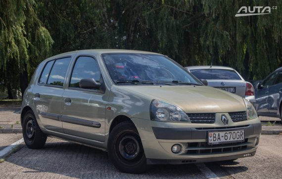 Renault Clio 1.4 16V Dynamique 2002 šedá