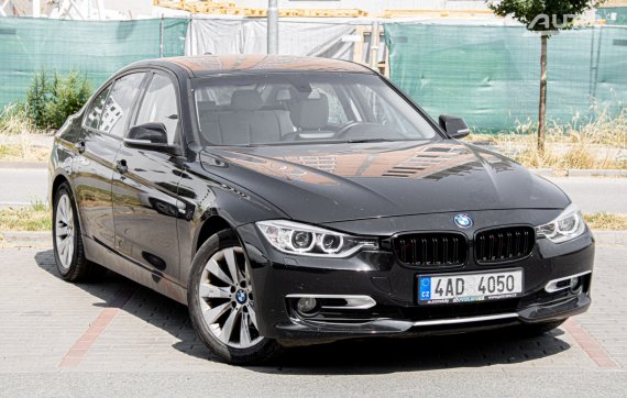 BMW 320d F30 2014 černá