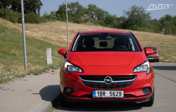 Opel Corsa 2017 červená