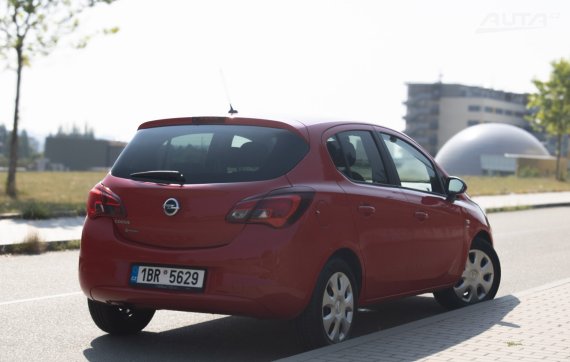 Opel Corsa 2017 červená