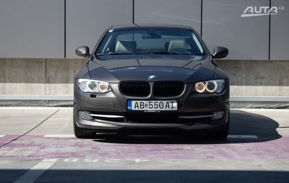BMW Rad 3 320d 184k 2011 hnědá