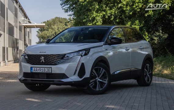 Peugeot 3008 1.2 PureTech GT / Nelak-Nehav / 360 kam / Carplay /AJ NA SPLÁTKY /PROTIÚČET