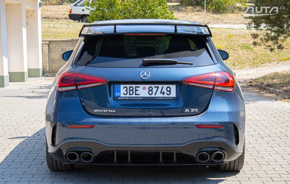 Mercedes-Benz A 35 AMG 2019 modrá