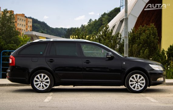 Škoda Octavia Combi 2.0 TDI CR DPF 81kW MT6 / NA SPLÁTKY / NA PROTIÚČET 2012 černá