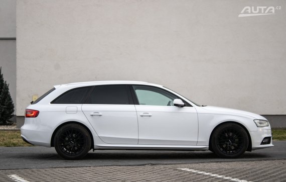 Audi A4 Avant 2.0 TDI / 100kW / M6 / AJ NA SPLÁTKY / PROTIÚČET 2013 bílá