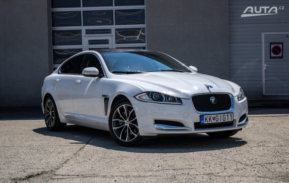 Jaguar XF 2.2D i4 Luxury Automat EDITION, 140kW, A8, 4d. /AJ NA SPLÁTKY/PROTIÚČET 2011 bílá