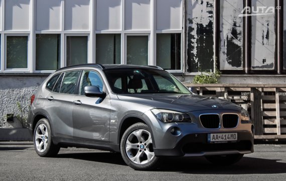 BMW X1 xDrive 20d AT6 130kW / NA SPLÁTKY / NA PROTIÚČET 2010 šedá