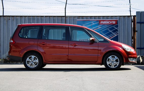 Ford Galaxy 1.8 TDCi 92kW MT6 / NA SPLÁTKY / NA PROTIÚČET 2008 oranžová