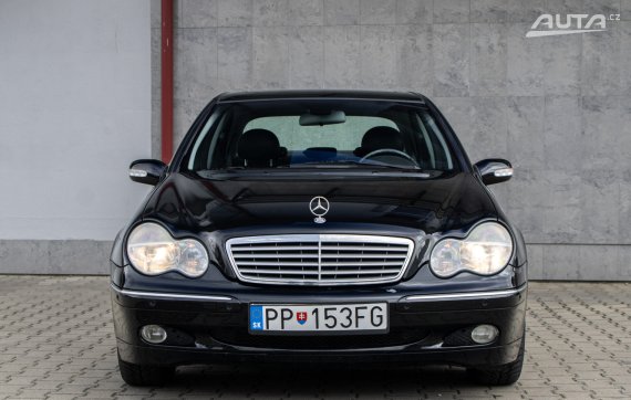 Mercedes-Benz C trieda Sedan 200 CDI Elegance / 85kW / A5 / AJ NA SPLÁTKY / PROTIÚČE 2001 černá