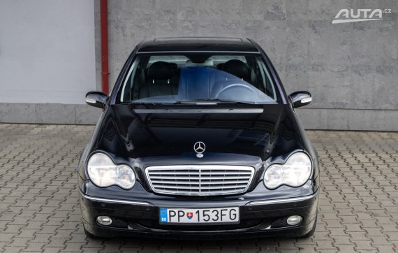 Mercedes-Benz C trieda Sedan 200 CDI Elegance / 85kW / A5 / AJ NA SPLÁTKY / PROTIÚČE 2001 černá