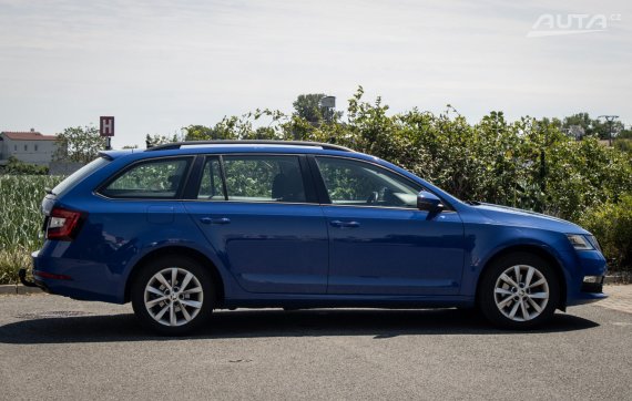 Škoda Octavia Combi 2.0 TDI Style, 110 kW, M6 / AJ NA SPLÁTKY / PROTIODNOTA / 2020 modrá