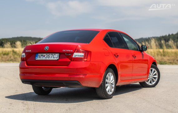Škoda Octavia 1.6 TDI Active 77kW105HP M5 / AJ NA SPLÁTKY / PROTIÚČET 2014 červená