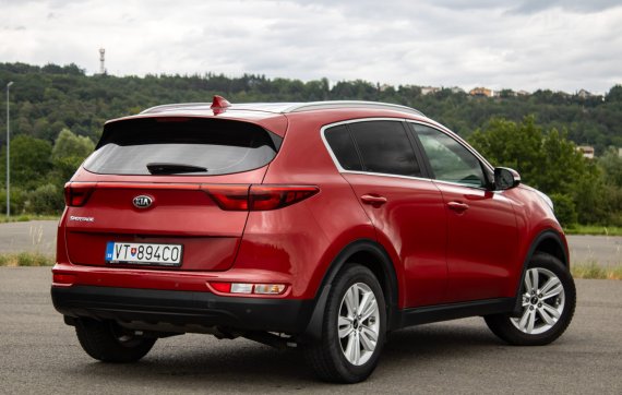 Kia Sportage 1.6 GDi Gold / 97kW / M6 / ZÁRUKA / AJ NA SPLÁTKY / PROTIÚČET 2018 červená