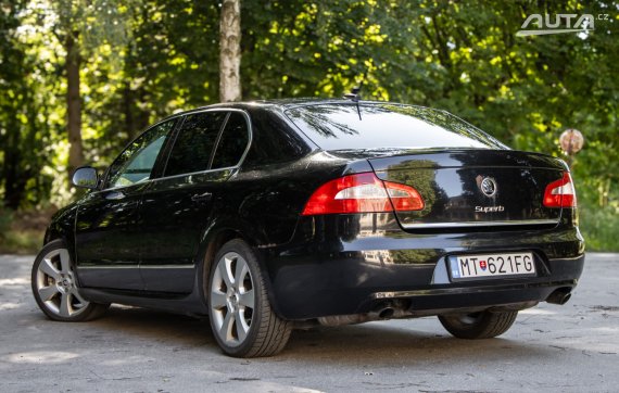 Škoda Superb 3.6 FSI V6 4x4 Elegance DSG 191kW260HP A6 / AJ NA SPLÁTKY / PROTIÚČET 2009 černá