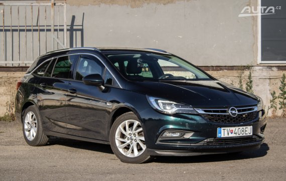 Opel Astra Sport Tourer 1.6 CDTI Innovation / 81kW / M6 / ZÁRUKA / AJ NA SPLÁTKY / PROTIÚČET 2017 zelená