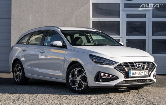 Hyundai i30 CW 1.6 CRDi / 85kW / A7 / ZÁRUKA / AJ NA SPLÁTKY / PROTIÚČET 2021 bílá