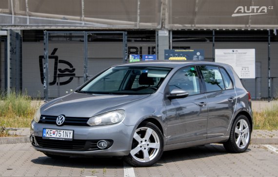Volkswagen Golf 1.2 TSI Trendline / 77kW / M6 / AJ NA SPLÁTKY / PROTIÚČET 2010 - hlavní pohled