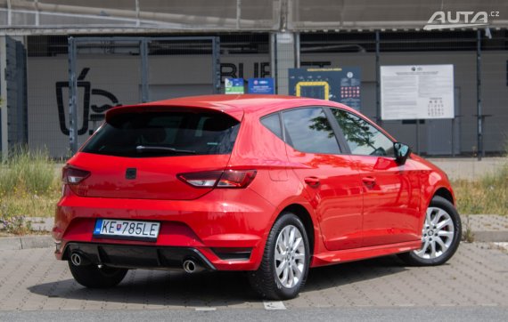 Seat Leon 1.2 TSI / 81kW / M6 / ZÁRUKA / AJ NA SPLÁTKY / PROTIÚČET 2016 červená