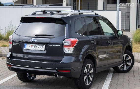 Subaru Forester 2.0i 4x4 CVT, 110kW (2016) / AJ NA SPLÁTKY / PROTIÚČET / 2016 šedá