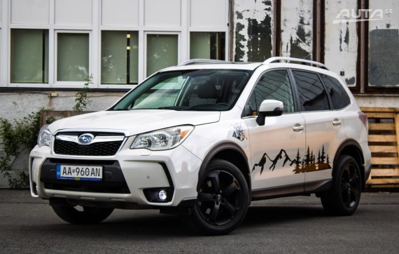 Subaru Forester 2.0i XT CVT Sport NAVI 177kW / NA SPLÁTKY / NA PROTIÚČET 2013 - hlavní pohled