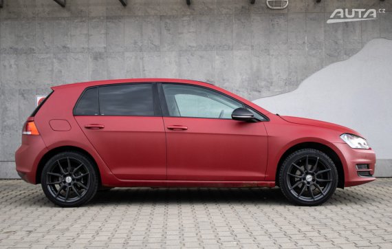 Volkswagen Golf 1.4 TSI Comfortline / 90kW / M6 / ZÁRUKA / AJ NA SPLÁTKY / PROTIÚČET 2013 červená
