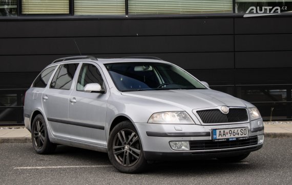 Škoda Octavia Combi 1.8 TSI Elegance / 118kW / M6 / AJ NA SPLÁTKY / PROTIÚČET 2008 šedá