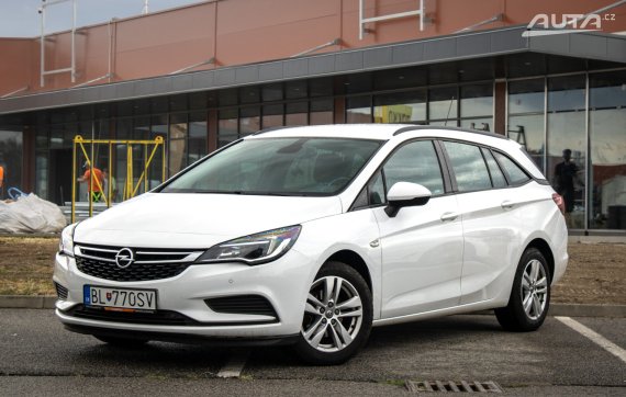 Opel Astra Sport Tourer ST 1.4 Turbo, 92kW, M6 / AJ NA SPLÁTKY / PROTIÚČET / 2018 - hlavní pohled