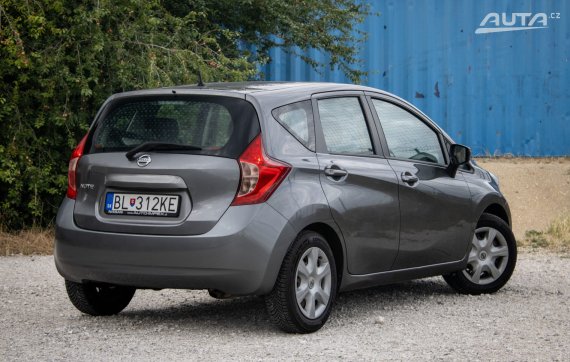 Nissan Note 1.2 I Acenta 59kW, M5 / AJ NA SPLÁTKY / PROTIHODNOTA / 2015 šedá