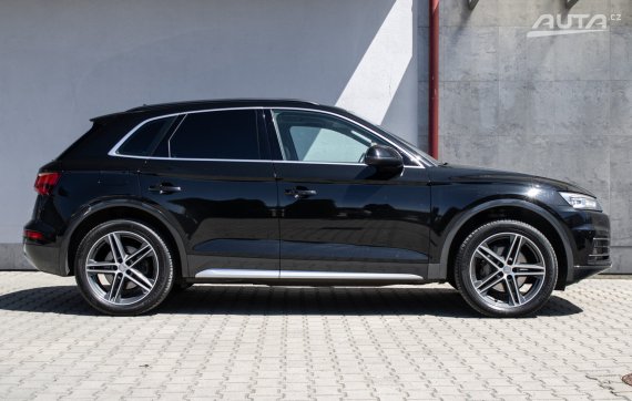 Audi Q5 2.0 TDI Quattro S tronic / 140kW / A7 / ZÁRUKA / AJ NA SPLÁTKY / PROTIÚČET 2019 černá