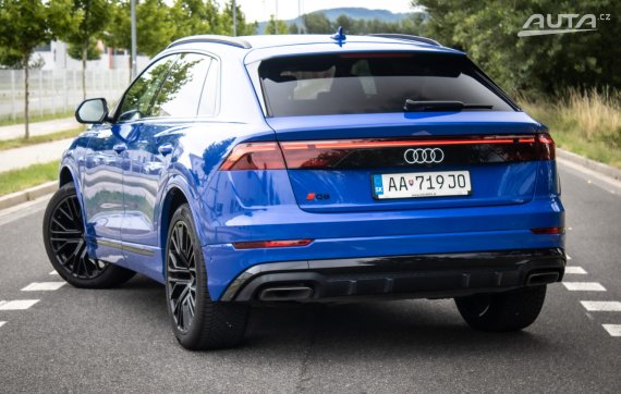 Audi Q8 Quattro 210kW / AJ NA SPLÁTKY / PROTIÚČET 2024 modrá