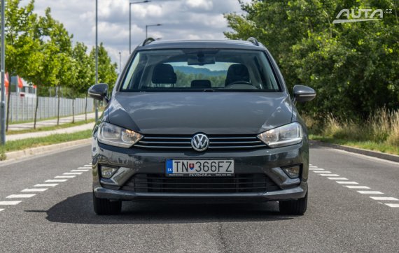 Volkswagen Golf Sportsvan 2.0 TDI 110kW 2014 šedá