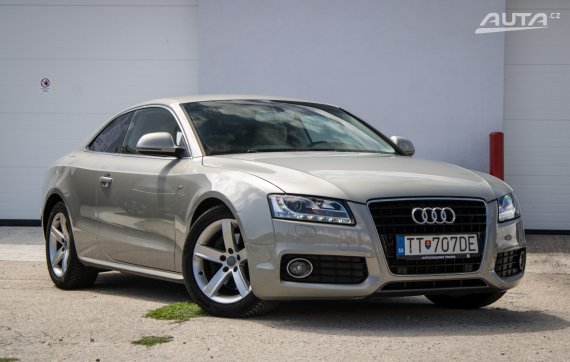 Audi A5 3.2 FSI multitronic, 195kW, 2007 / AJ NA SPLÁTKY / PROTIÚČET / 2007 stříbrná metalíza