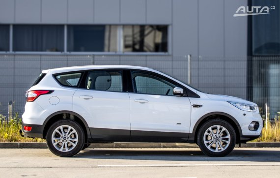 Ford Kuga 1.5 EcoBoost 182k Titanium AWD 134kW182HP / AJ NA SPLÁTKY / PROTIÚČET 2019 bílá