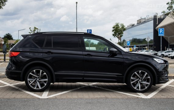 Seat Tarraco 2.0 TSI FR 4Drive DSG, 180kW (2023) 2023 černá
