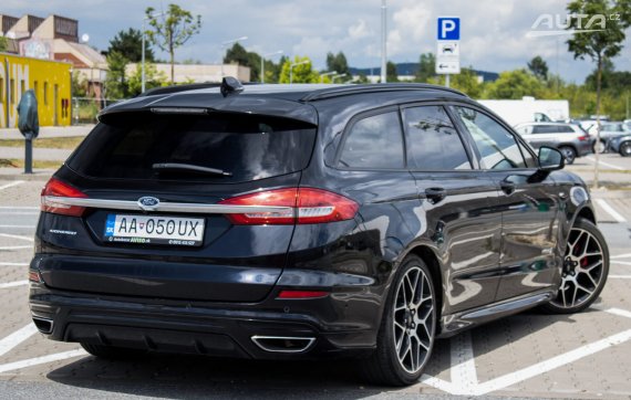 Ford Mondeo Combi 2.0 Hybrid ST-line eCVT, 138kW (2020) / AJ NA SPLÁTKY / PROTIÚČET / 2020 černá