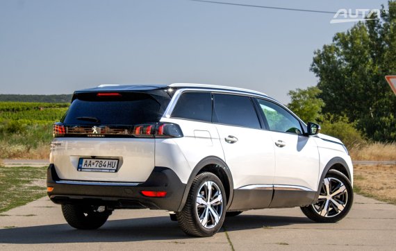 Peugeot 5008 1.5 BlueHDi 130k Allure Pack A/T / AJ NA SPLÁTKY / PROTIÚČET / 1. MAJITEĽ / 2024 bílá