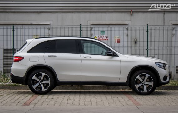Mercedes-Benz GLC SUV 250 4MATIC A/T 155kW 2018 / AJ NA SPLÁTKY / PROTIÚČET / 2018 bílá