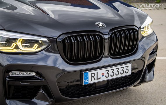 BMW X4 M40i A/T, 260kW, A8 / AJ NA SPLÁTKY / PROTIÚČET / 2018 šedá