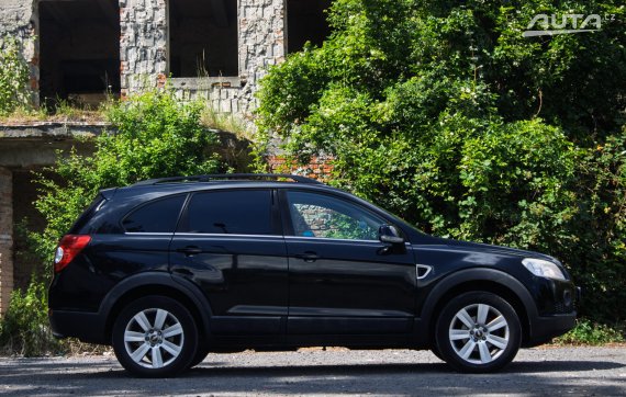 Chevrolet Captiva 2.0 VCDI 4x4 110kW MT5 / NA SPLÁTKY / NA PROTIÚČET 2008 černá
