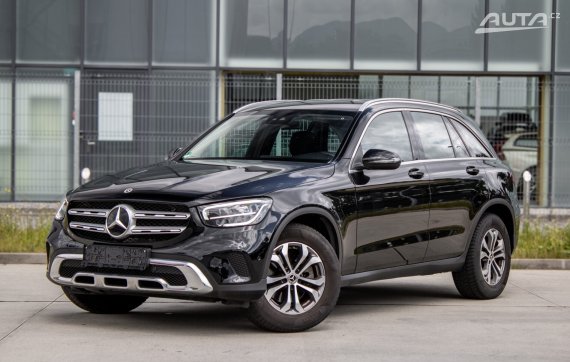 Mercedes-Benz GLC SUV 220d 4Matic / AJ NA SPLÁTKY / PROTIÚČET 2022 černá