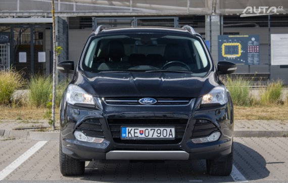 Ford Kuga 2.0 TDCi Titanium AWD / 110kW / M6 / ZÁRUKA / AJ NA SPLÁTKY / PROTIÚČET 2014 černá
