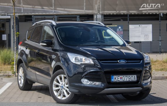 Ford Kuga 2.0 TDCi Titanium AWD / 110kW / M6 / ZÁRUKA / AJ NA SPLÁTKY / PROTIÚČET 2014 černá