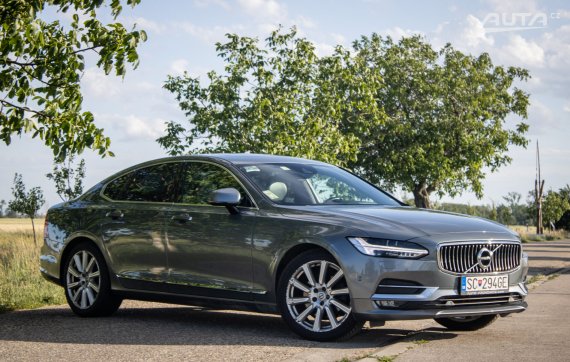 Volvo S90 T5 2.0L Drive-E Inscription Geartronic, 187kW / AJ NA SPLÁTKY / PROTIÚČET / 2017 šedá