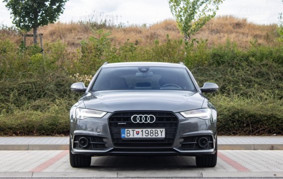 Audi A6 Avant 3.0 TDI S-Line Quattro / 160kW / A7 / ZÁRUKA / AJ NA SPLÁTKY / PROTIÚČET 2017 šedá