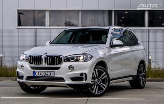 BMW X5 xDrive 225kW AT/8, 7 miestne  / AJ NA SPLÁTKY / PROTIÚČET 2014 - hlavní pohled