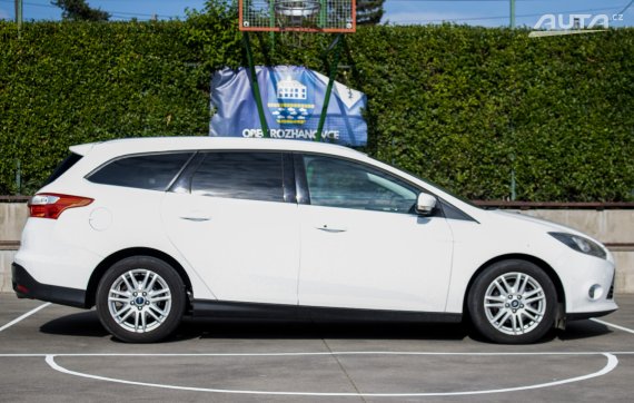 Ford Focus Kombi 2.0 TDCi A/T, 103kW (2014) / AJ NA SPLÁTKY / PROTIÚČET / 2014 bílá
